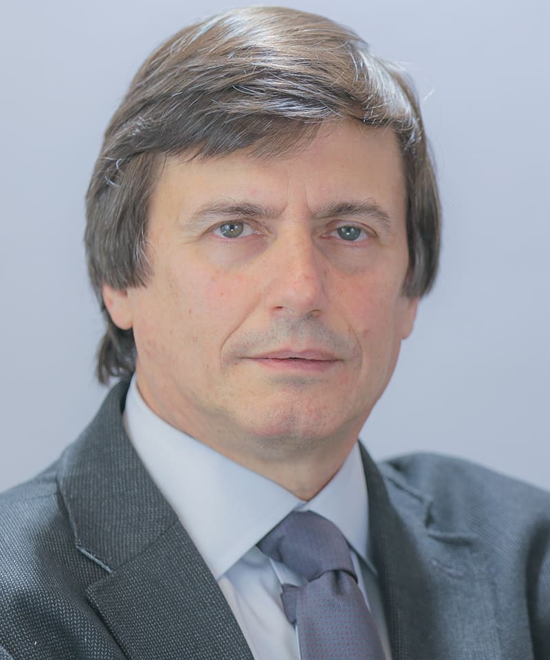 Dr Roberto H. Caraballo