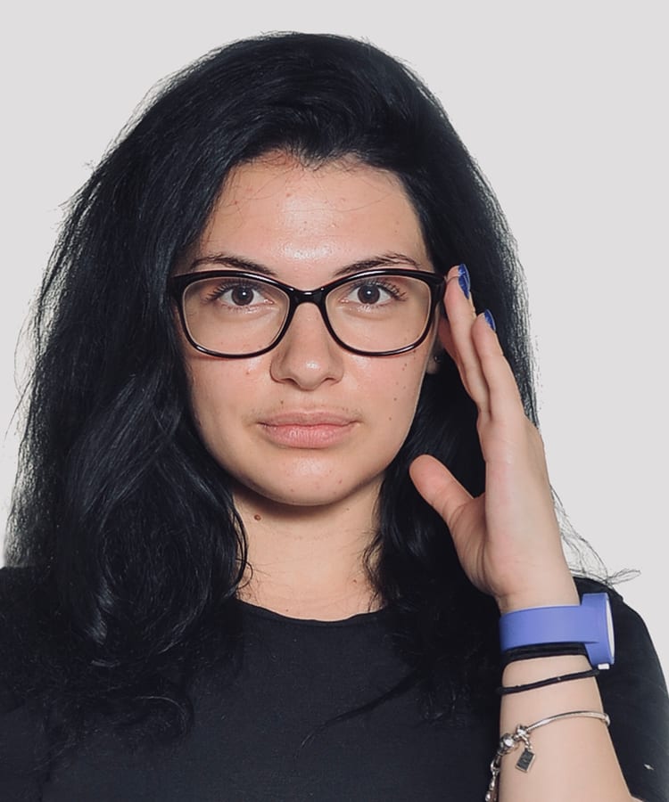Headshot of Anna Vdovina