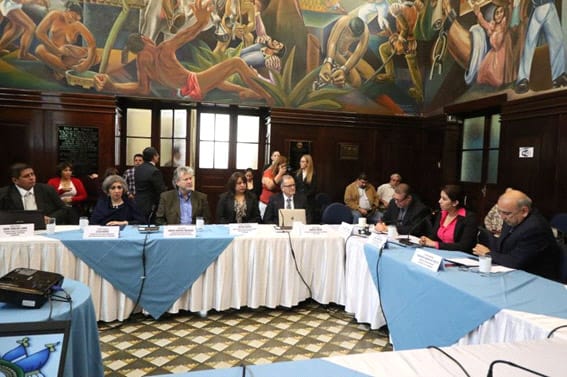 Meeting at the Republic of Guatemala Congress with the Health and Social Assistance Commission.