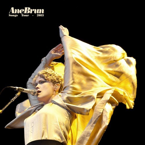 Ecoutez : Songs Tour 2013 Ecoutez : Songs Tour 2013