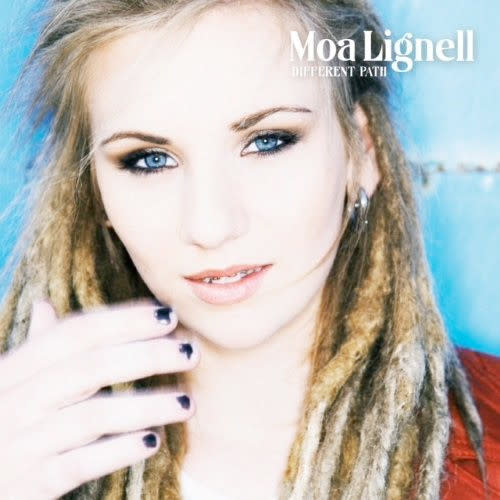 Ecoutez : Different Path (2012) Ecoutez : Different Path (2012)