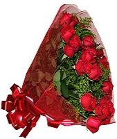 Fascination Bouquet of 18 Roses