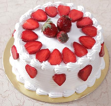 2 Kg Strawberry Cake
