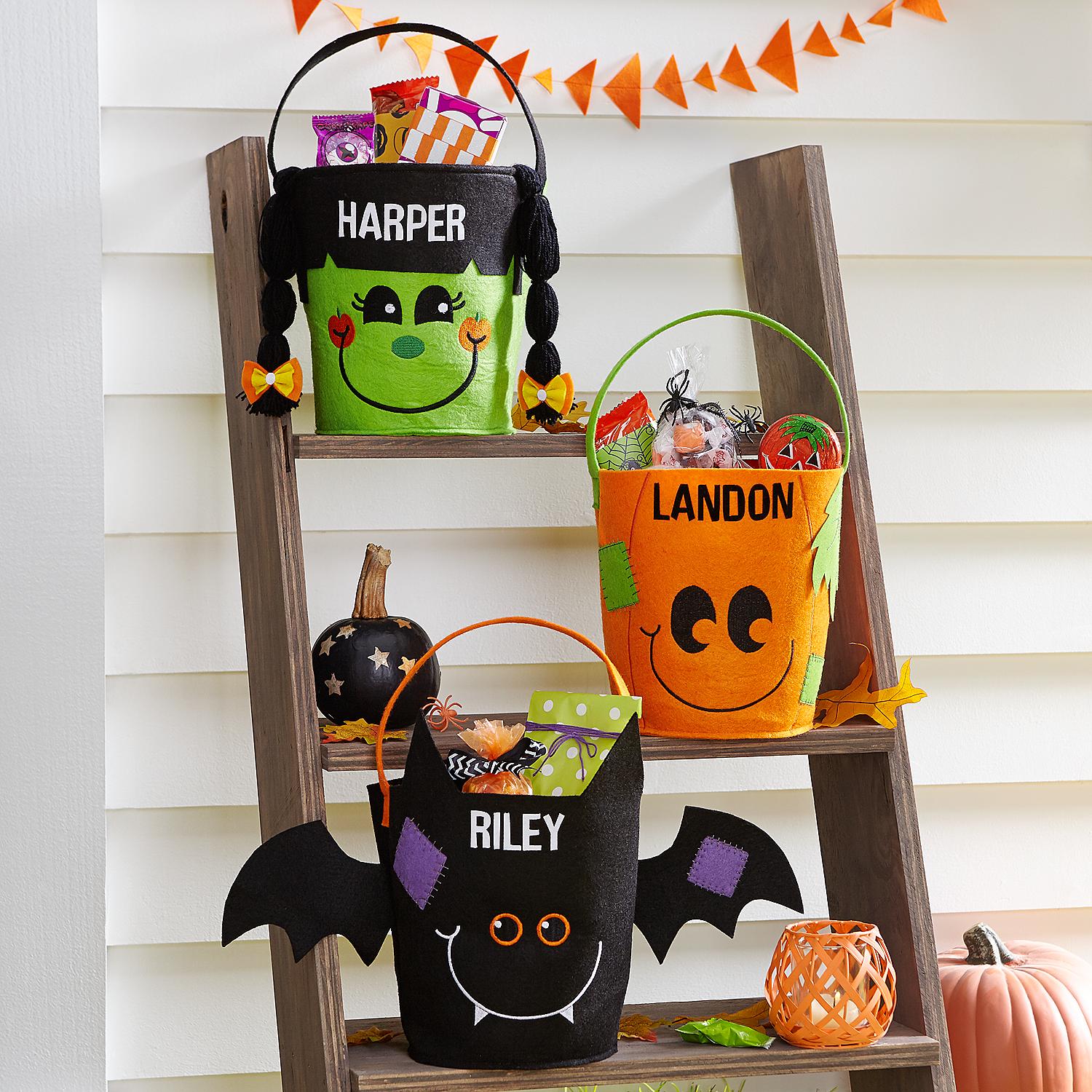 Frightfully Fun Felt Halloween Treat Bags