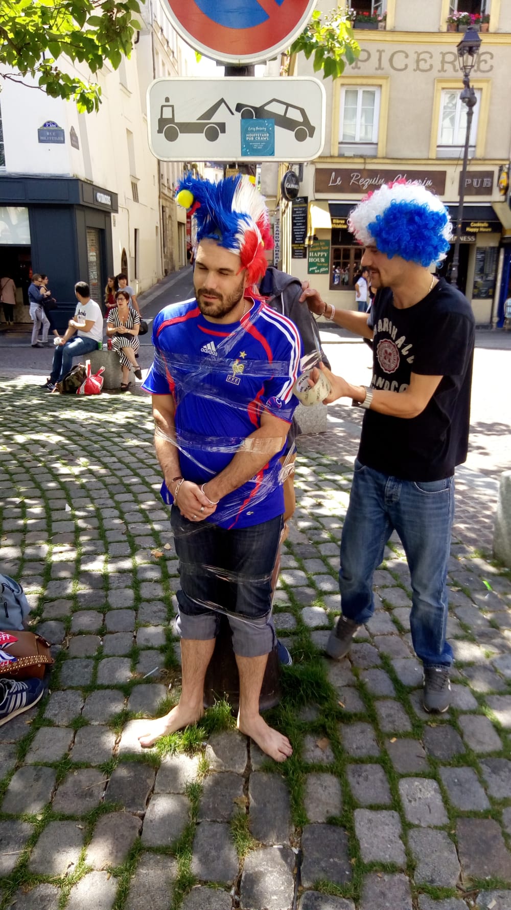 Mouffetard Descotchage du poteau