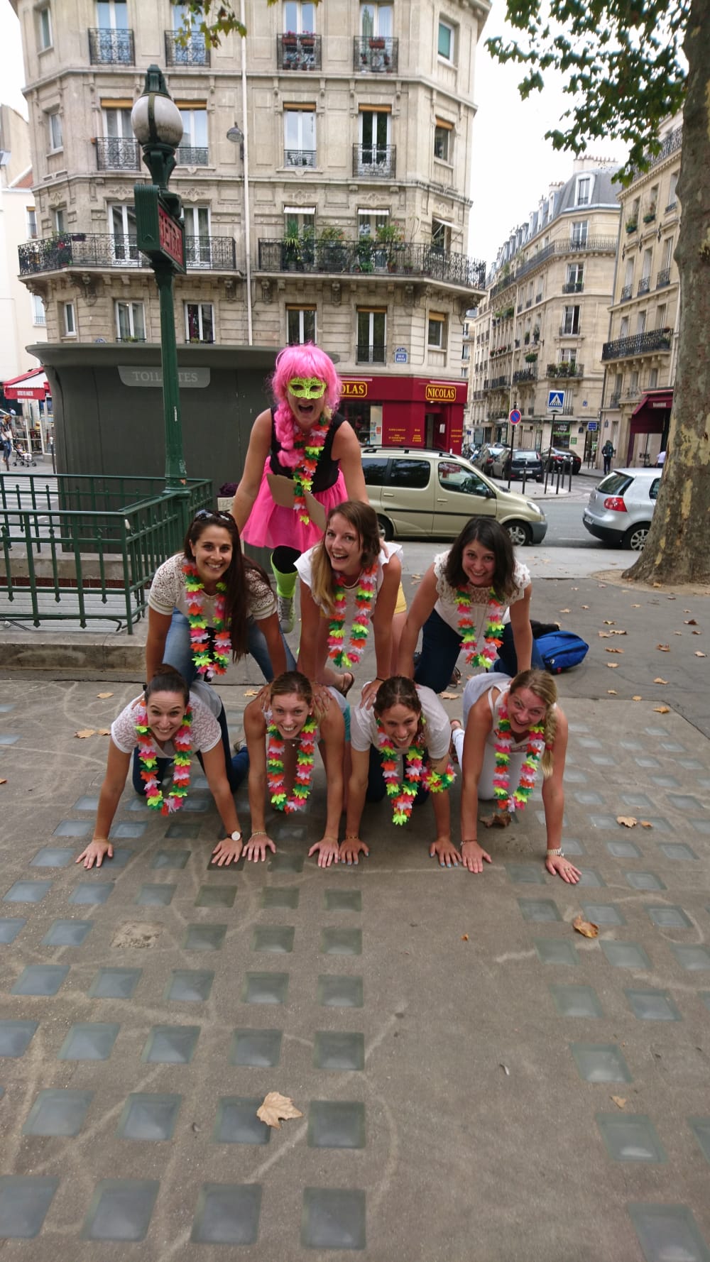 Mouffetard Pyramide humaine