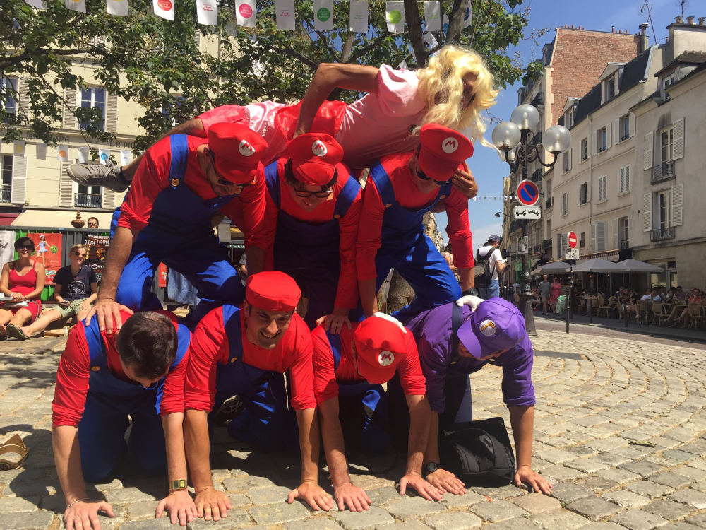 Mouffetard Pyramide humaine