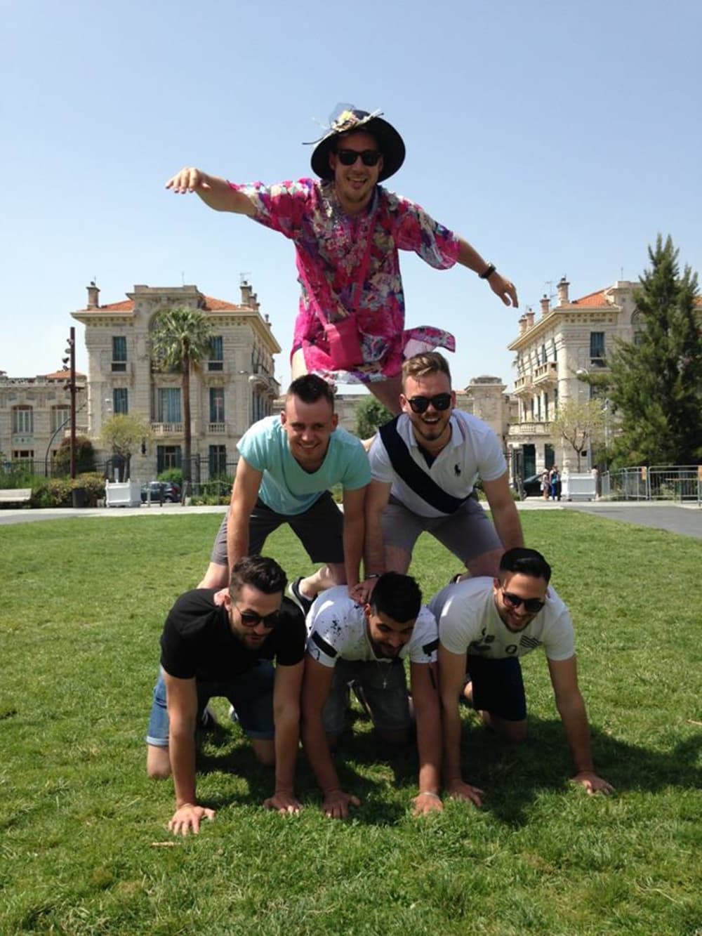 Vieux Nice Pyramide humaine