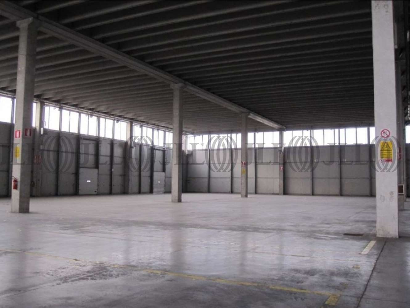 Magazzini industriali e logistici Arluno, 20010 - Arluno Warehouse