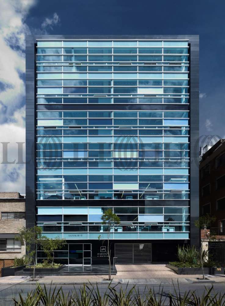 Oficina Bogota - Edificio Arquitectura e Interiores - Oficinas en Venta Rentando