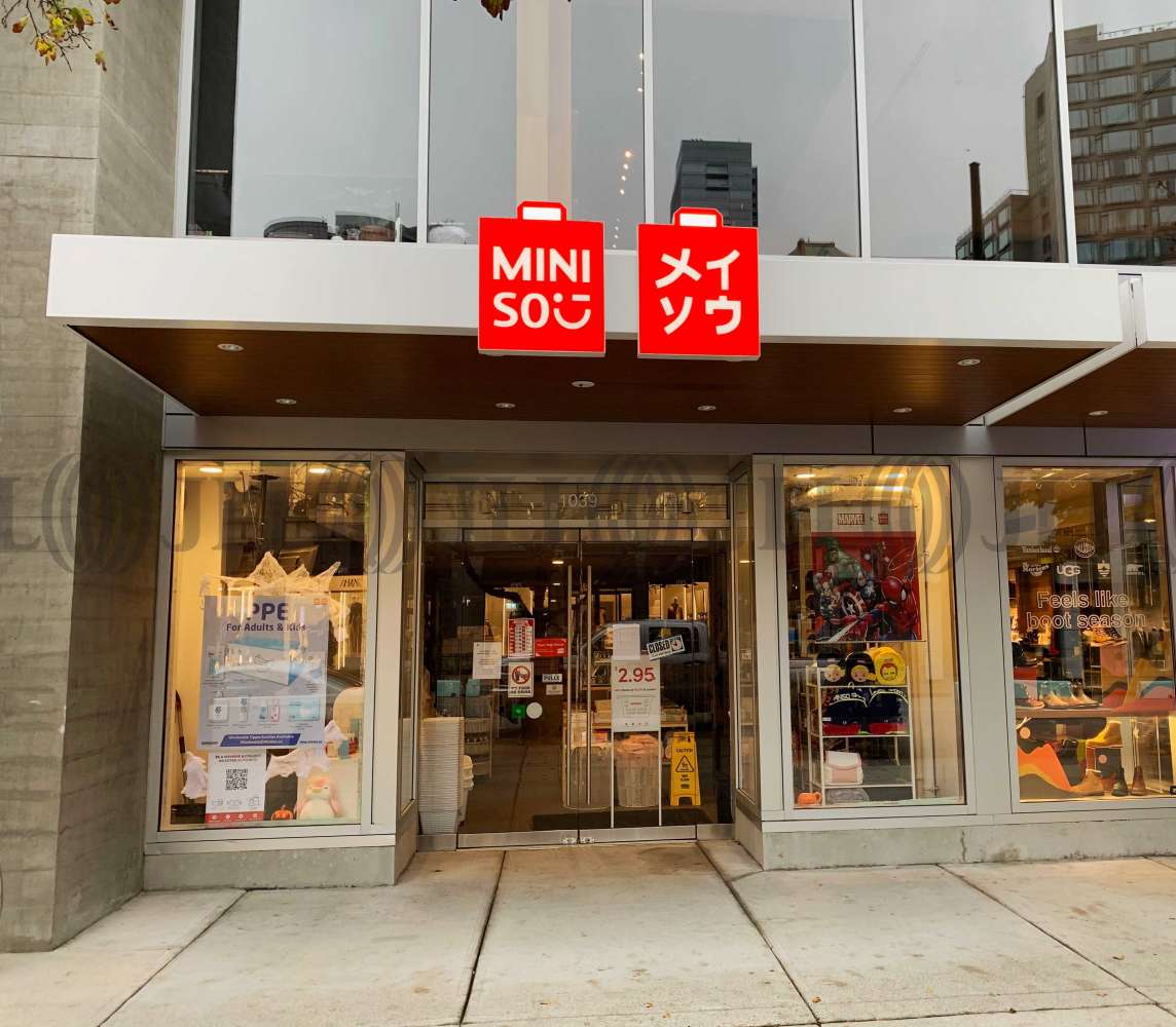 Retail Vancouver, V6E1A9 - LEASED - Robson Street Retail Space