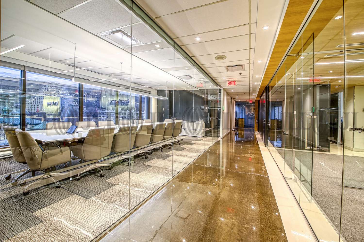 Place Alexis Nihon, Montreal 3400 de Maisonneuve Boulevard West JLL