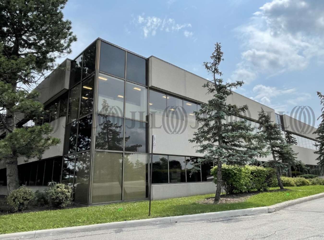 1900 Minnesota Court Mississauga JLL Properties CA