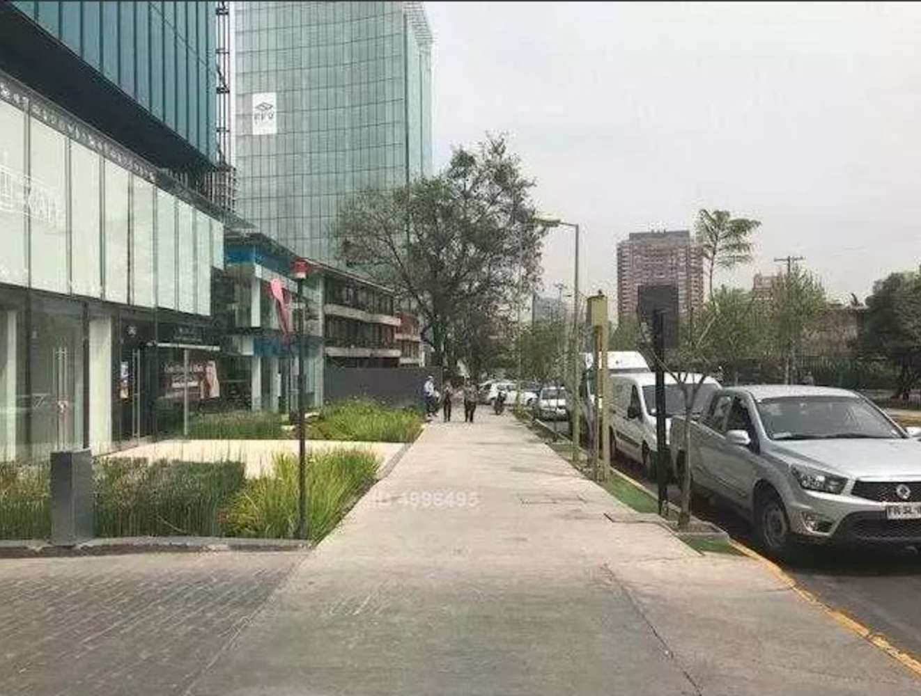 Metro Escuela Militar, Los Militares 4661 JLL Propiedades CL