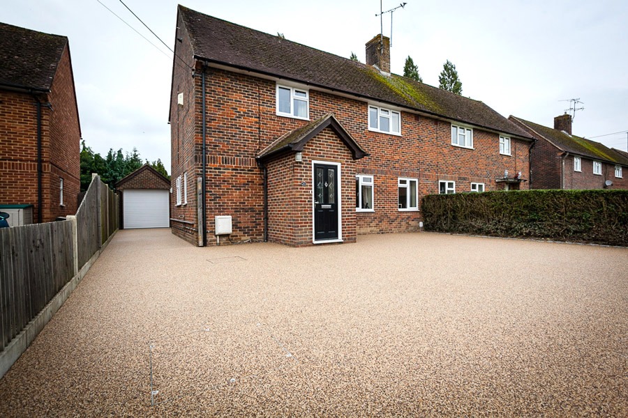 Why Choose Resin Bound For A Driveway!
