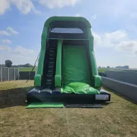 Scarlett Green Castle