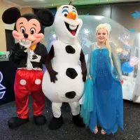 Elsa Mascot