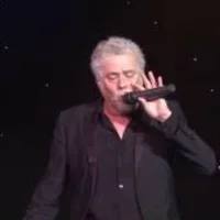 Phil Lowen As Tom Jones