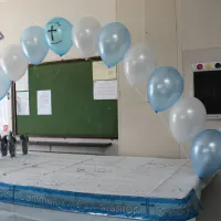 Helium Filled Table Balloon Arch