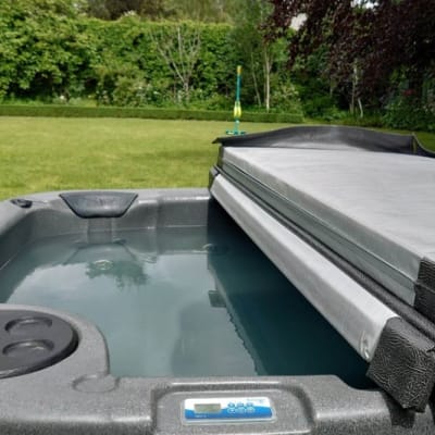 Luxury And Luxury Plus Square Hot Tub Gallery