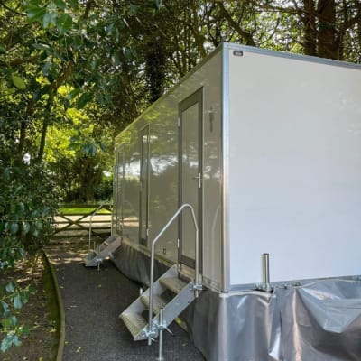 Cambridge Luxury Toilets Toilet Facility Hire