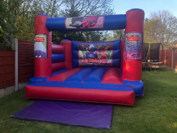 15ft X 12ft Blue And Red Indoor Castle - Trolls Theme