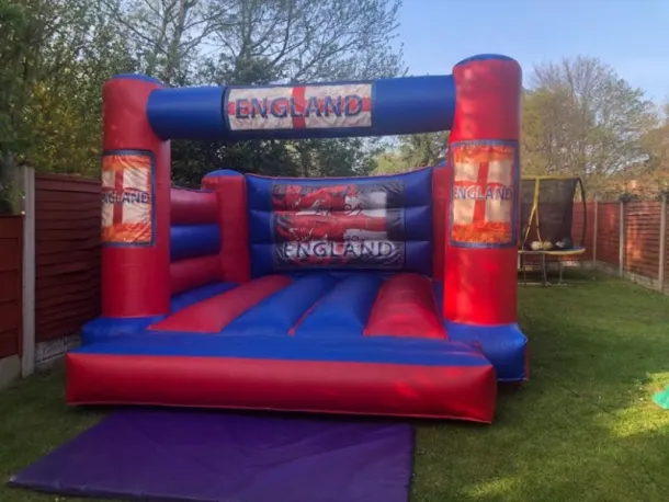 15ft X 12ft Blue And Red Indoor Castle - England Theme