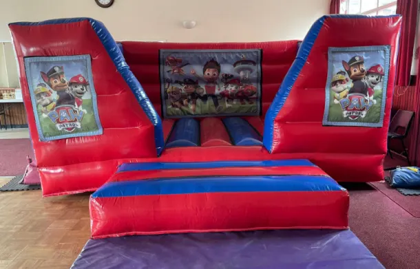 15ft X 12ft Blue And Red Box Indoor Castle - Paw Patrol Theme