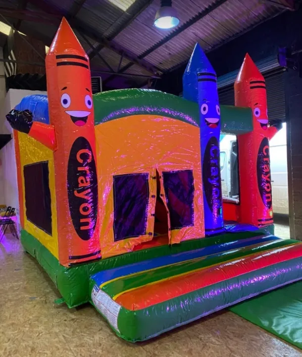Crayola Combi Bouncy Castle Weekend