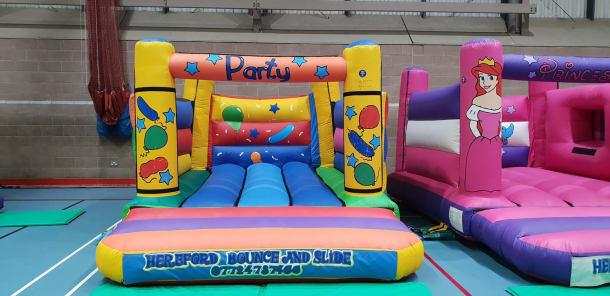 Party Theme Castle 15x11ft