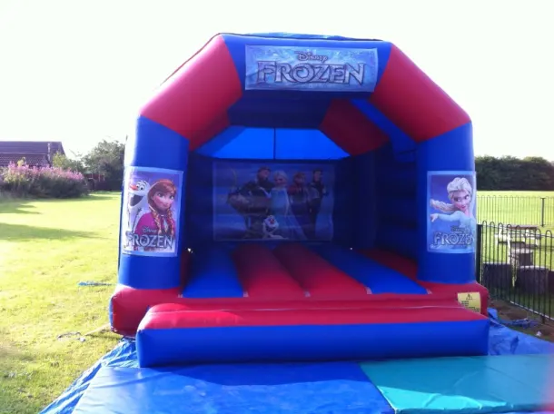 15ft X 12ft Blue And Red Castle - Frozen Theme