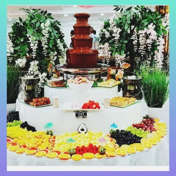 Medium Chocolate Fountain And Fruit Combi Display