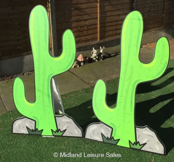 Cactus Lasso Game Stands (pair)