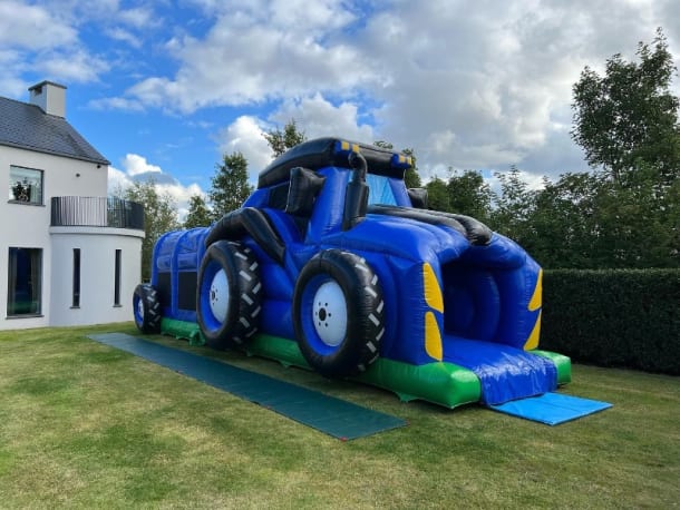 Tractor And Trailer Assault Bouncy Castle
