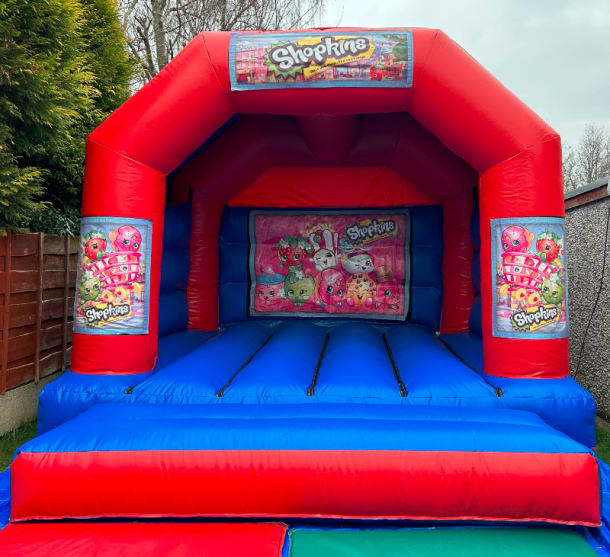 15ft X 12ft Blue And Red Castle - Shopkins Theme