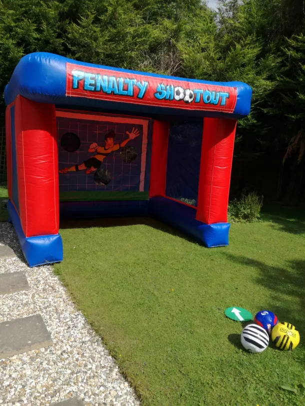 Inflatable Penalty Shoot Out