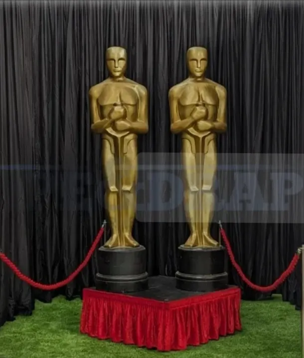 Oscars Statue  Hire Lifesize 7ft
