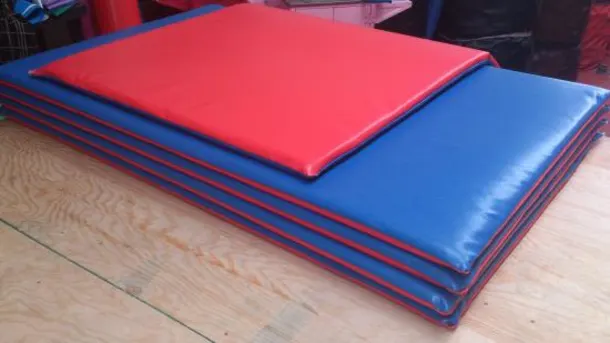 Red And Blue Two-tone Mats