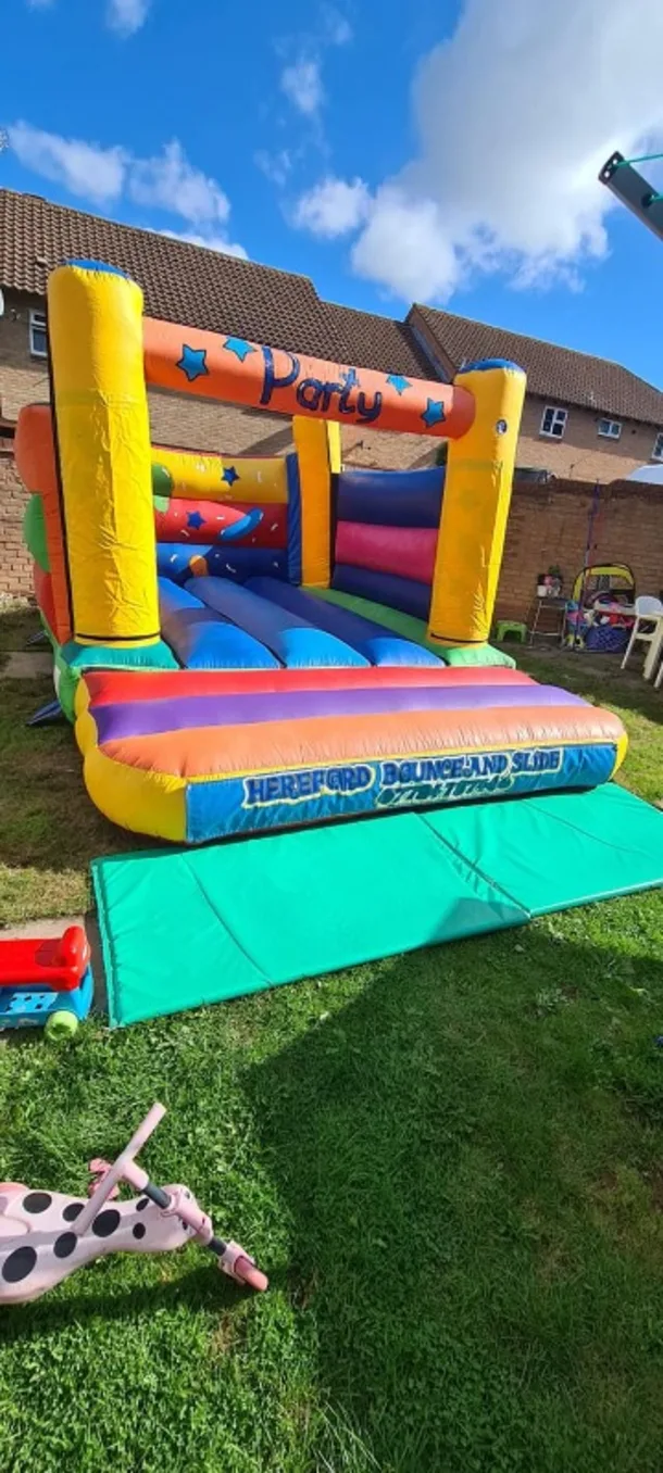 Bouncy Castle And Ball Pool 2