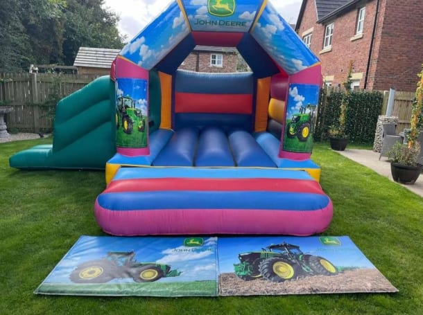 John Deere Combi Castle