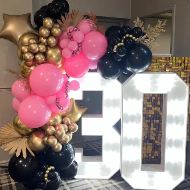 30 With Balloons