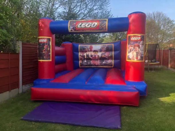 15ft X 12ft Blue And Red Indoor Castle - Lego Theme