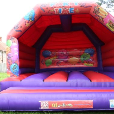 20ftx20ft Party Party Castle.