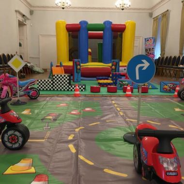Mini Racers, Soft Play, Castle, Giant Road Mat And 5 Ride Ons