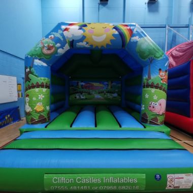 Farmyard Bouncy Castle 13x16