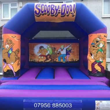 Scooby Doo Bouncy Castle 12 X 14