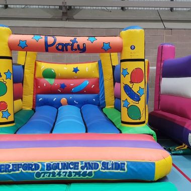 Party Theme Castle 15x11ft