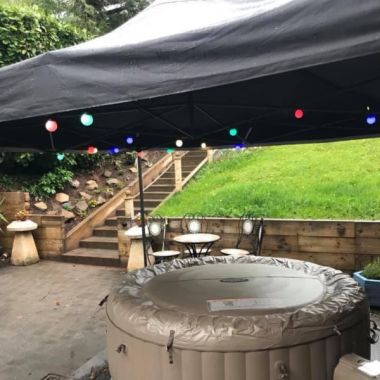 Hot Tub 2 For 4 People