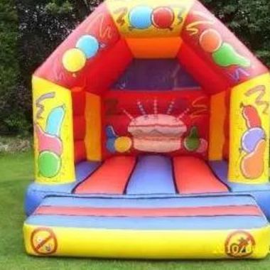 12x14ft Bouncy Castle And Portable Dj Kit