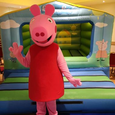 Peppa Pig Mascot